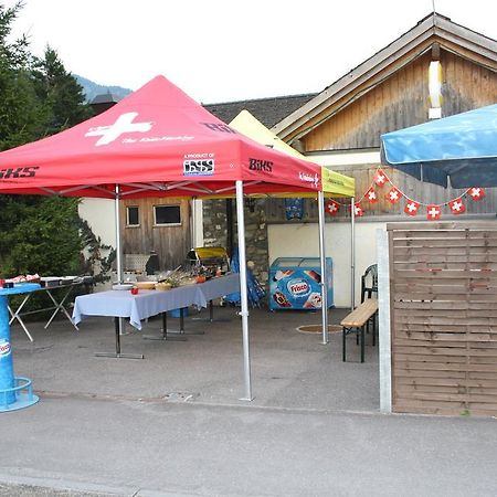Sporti Grusch Hostel ภายนอก รูปภาพ